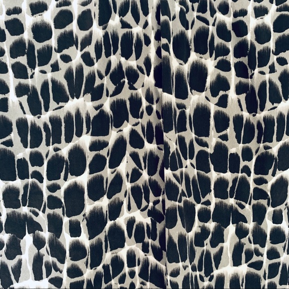 Ann Taylor Silk Blouse Black & Gray Short Sleeve Top Sz 4 - Picture 7 of 11